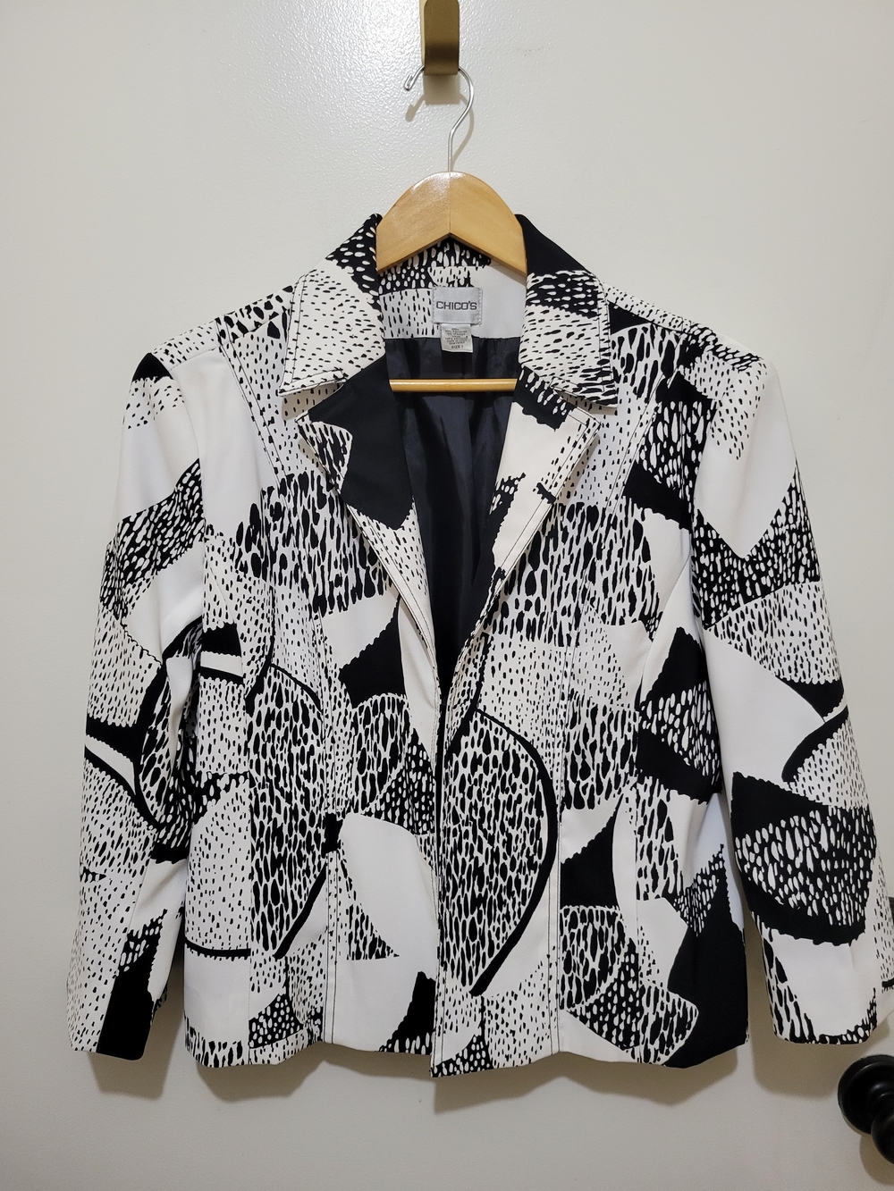Chico's Womens Black and White Abstract Print Lined Blazer Jacket - Size 1